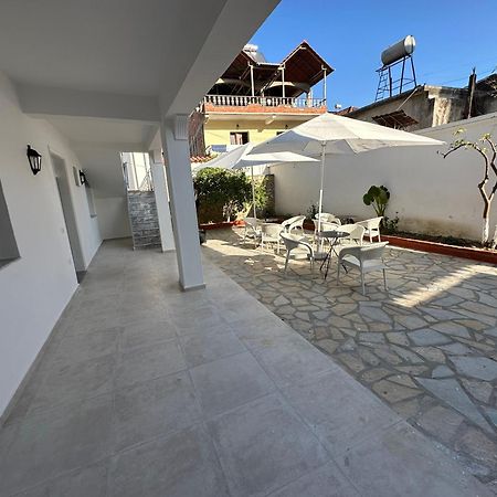 Rus Villa Berat Esterno foto