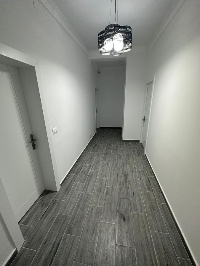 Rus Villa Berat Esterno foto