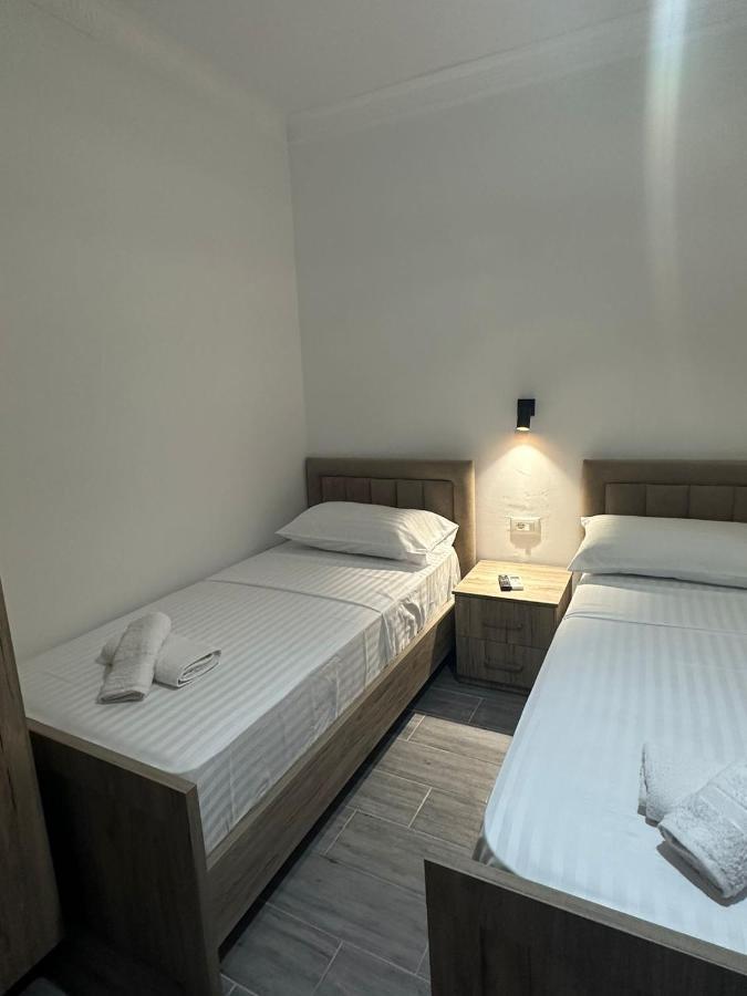 Rus Villa Berat Esterno foto