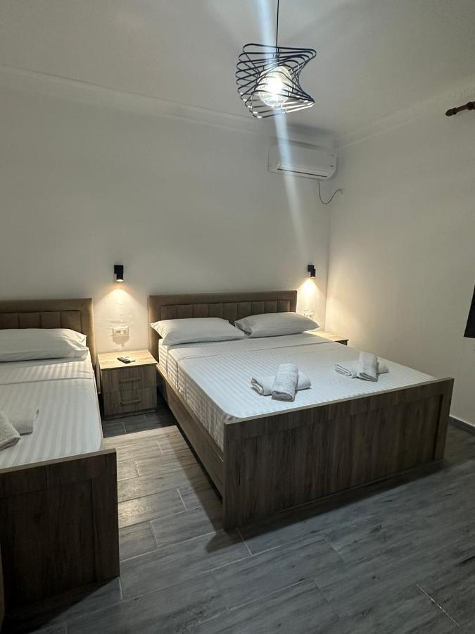 Rus Villa Berat Esterno foto