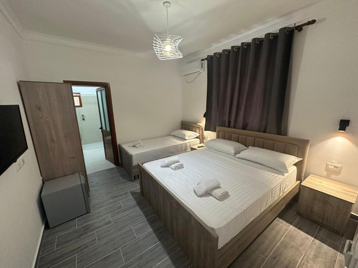 Rus Villa Berat Esterno foto
