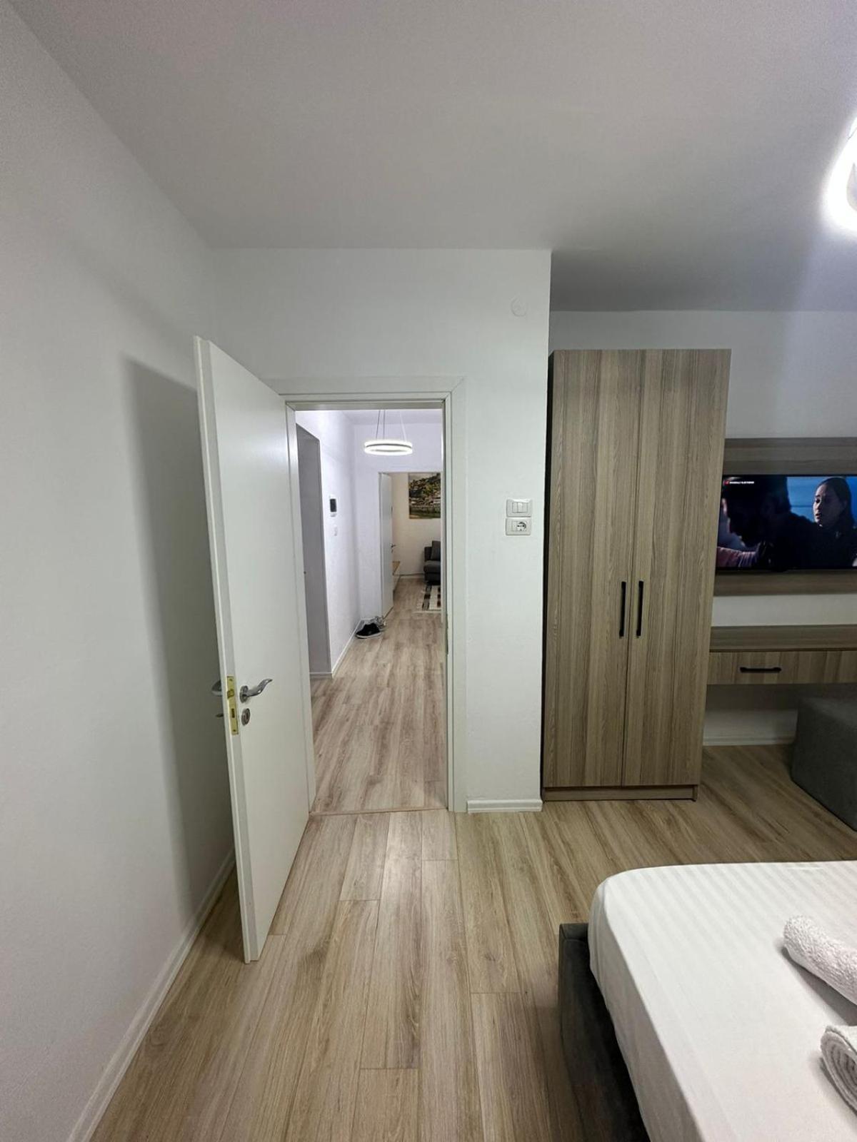 Rus Villa Berat Esterno foto