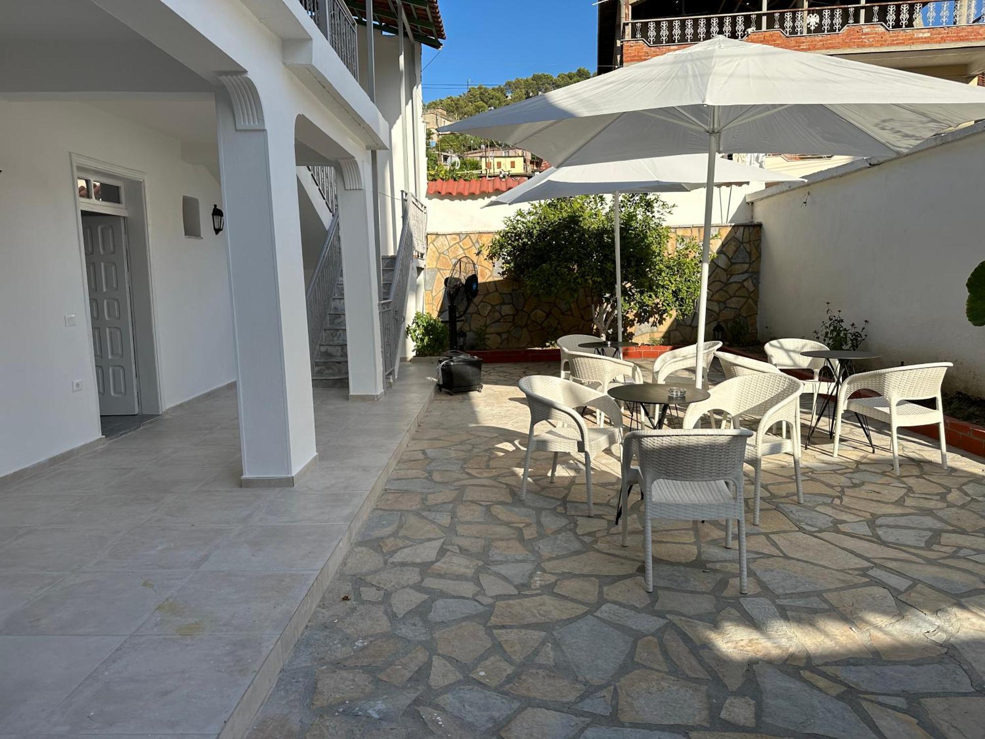 Rus Villa Berat Esterno foto